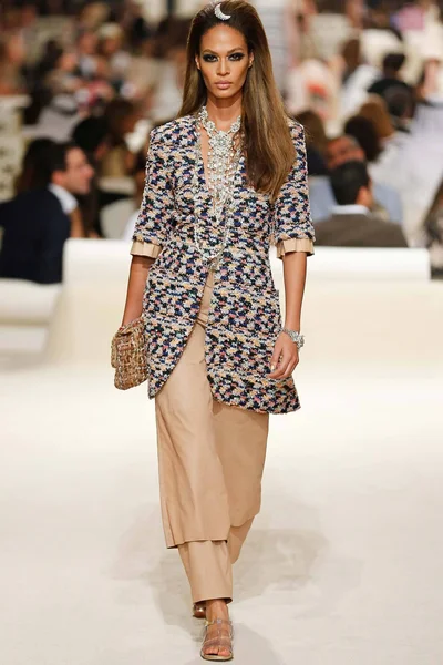Look 38